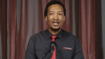 Patrick Mdletshe addresses students on HIV & STIs